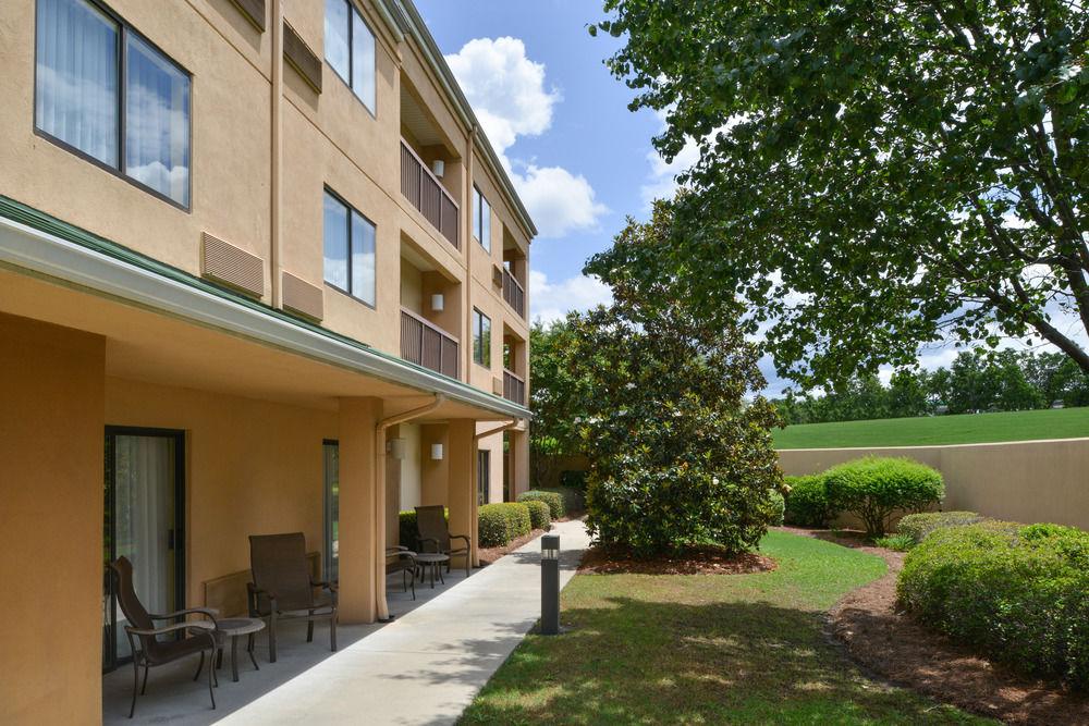 Courtyard By Marriott Columbia Northeast/Fort Jackson Area Экстерьер фото