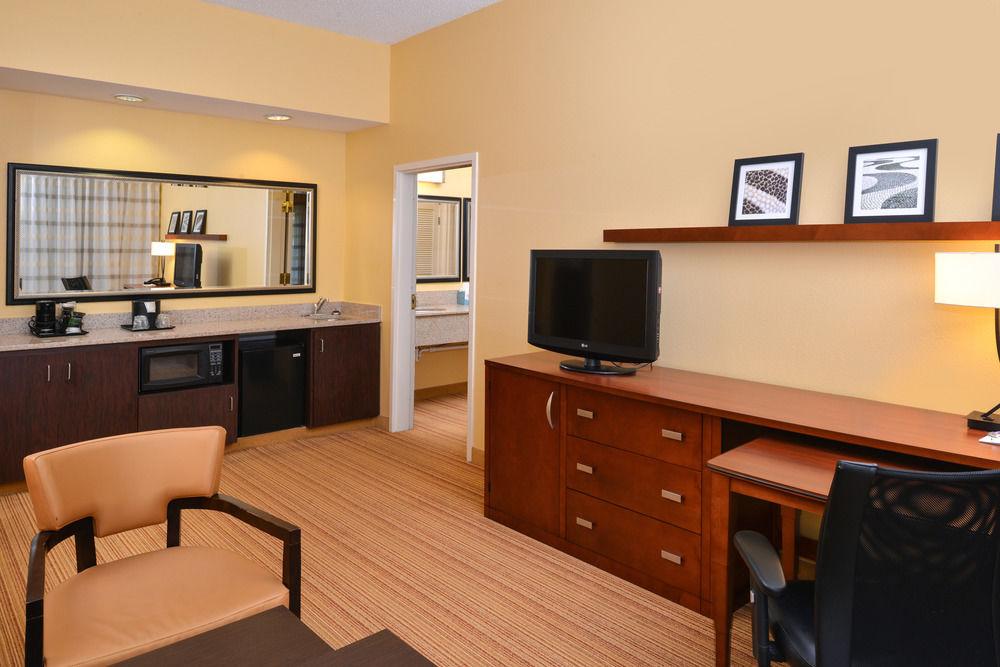 Courtyard By Marriott Columbia Northeast/Fort Jackson Area Экстерьер фото